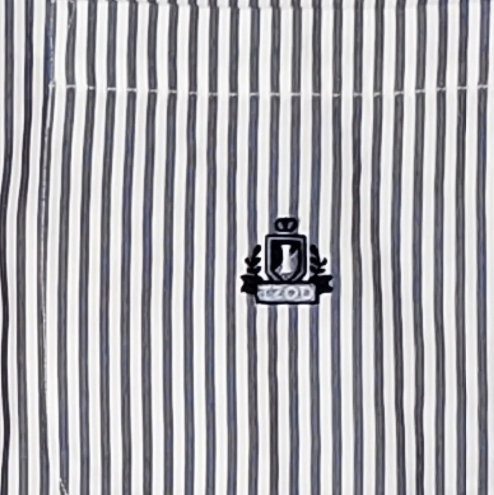 Izod brand •color